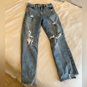 Abercrombie & Fitch Ultra High Rise Ankle Straight Jeans